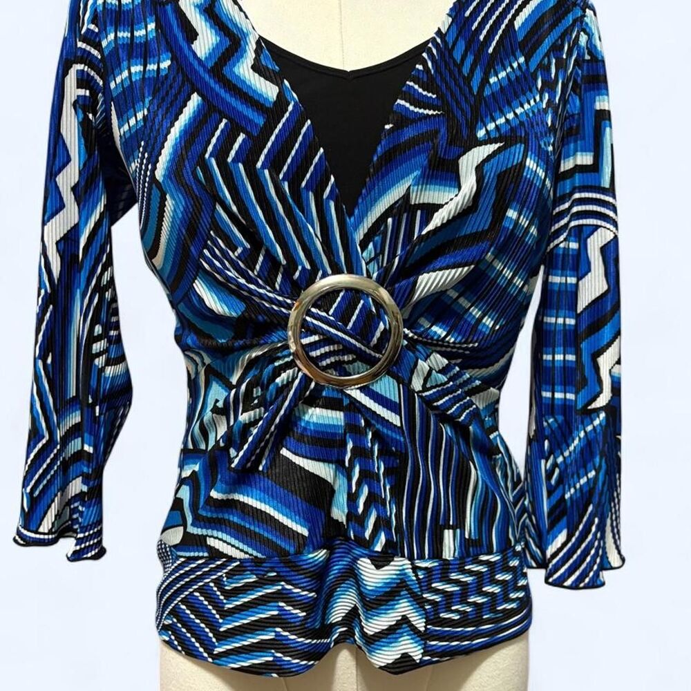 NY Collection Blue Geometric O-Ring Top